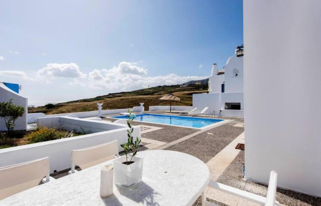 Santorini Traditional Suites Vothon Exterior photo